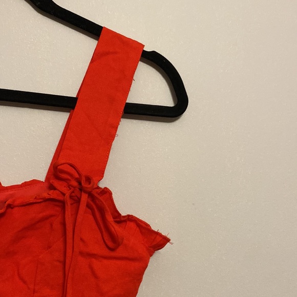 Zara small red crop NEW - Picture 3 of 3